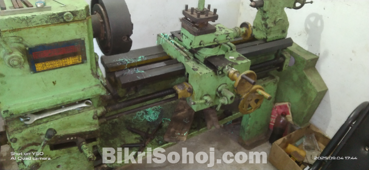 সারে পাঁচ ফিট লেদ মেশিন